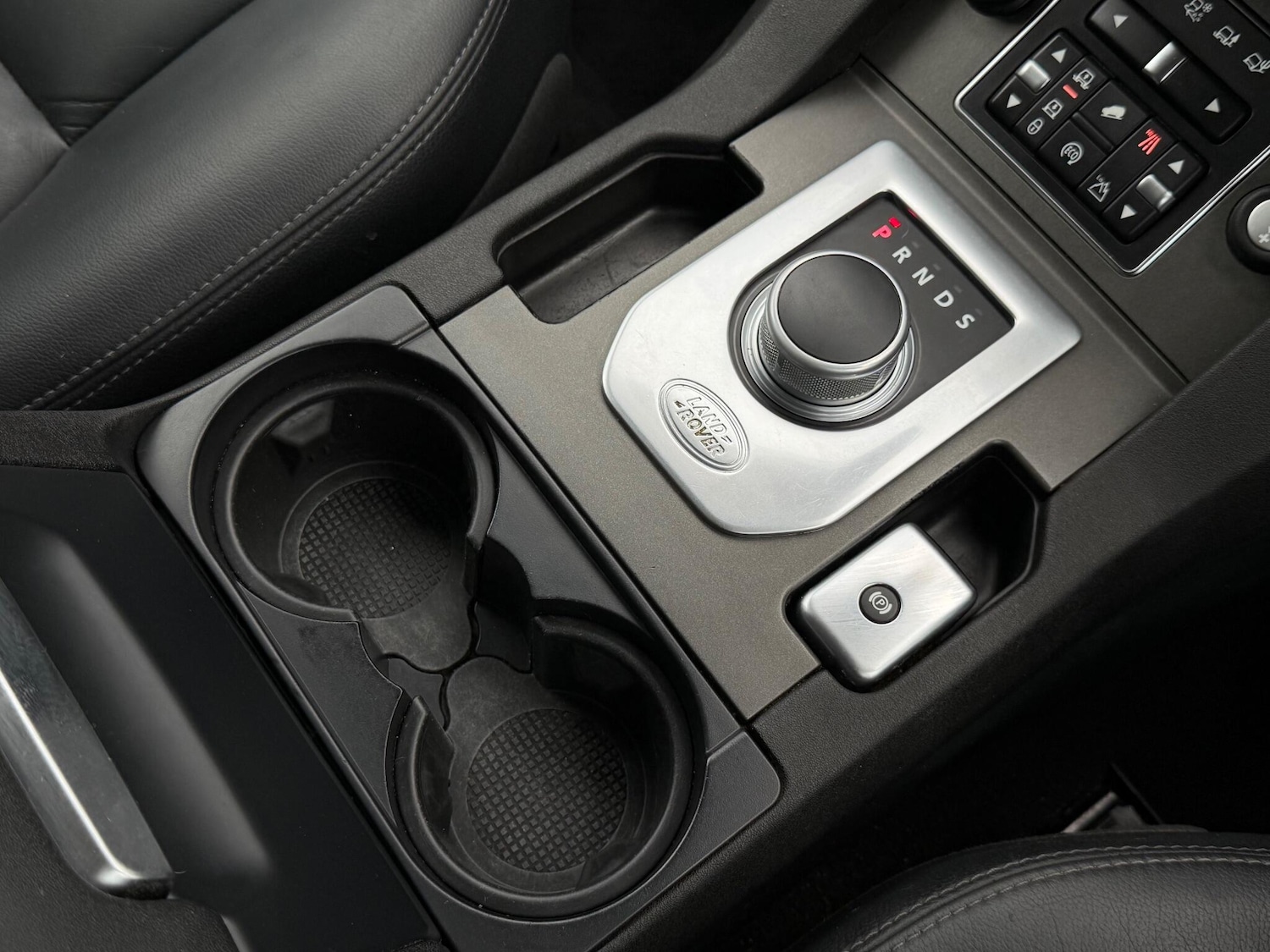 Used Land Rover Discovery 2014 for sale - 76992445: Photo 41