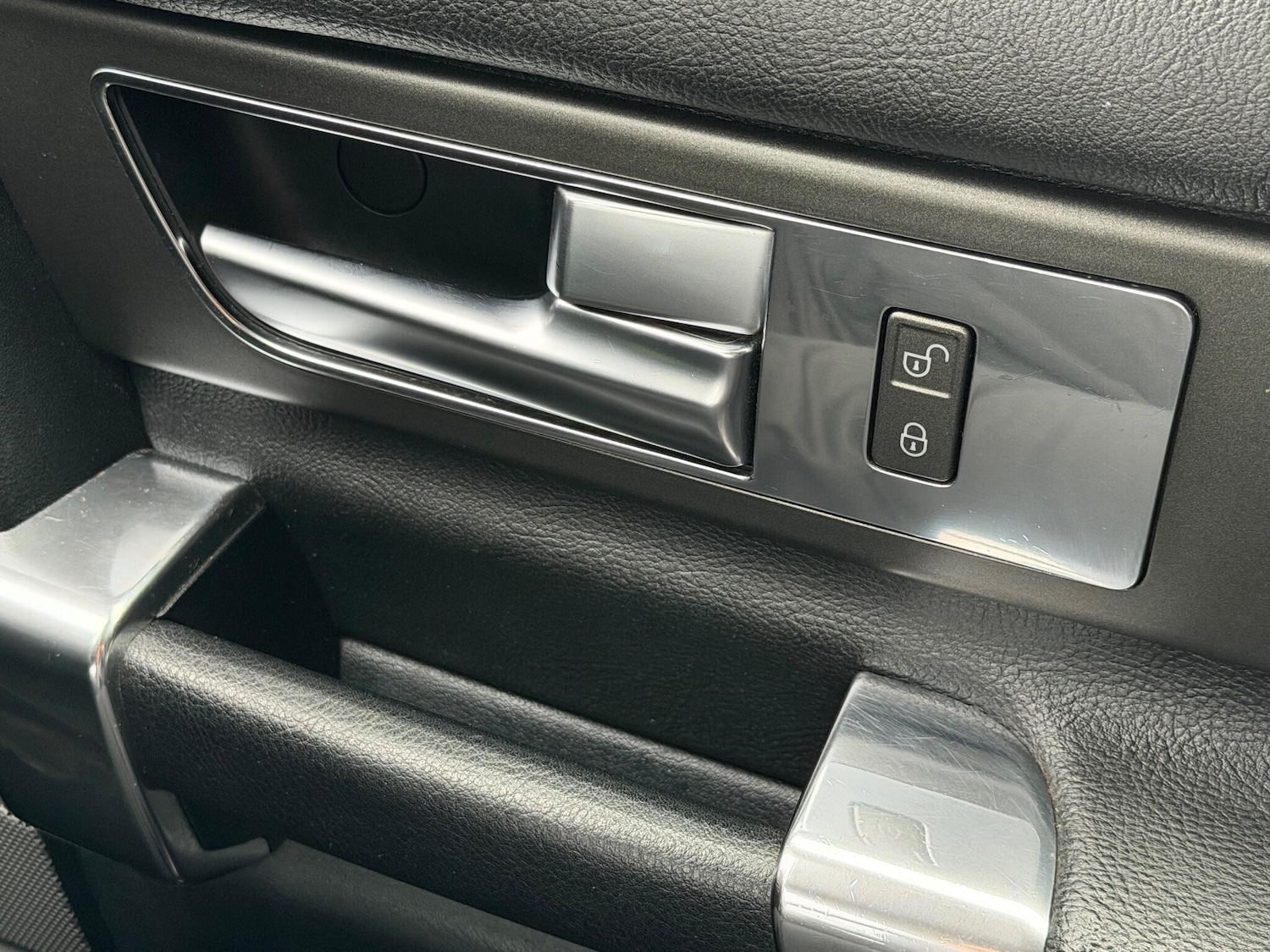 Used Land Rover Discovery 2014 for sale - 76992445: Photo 45