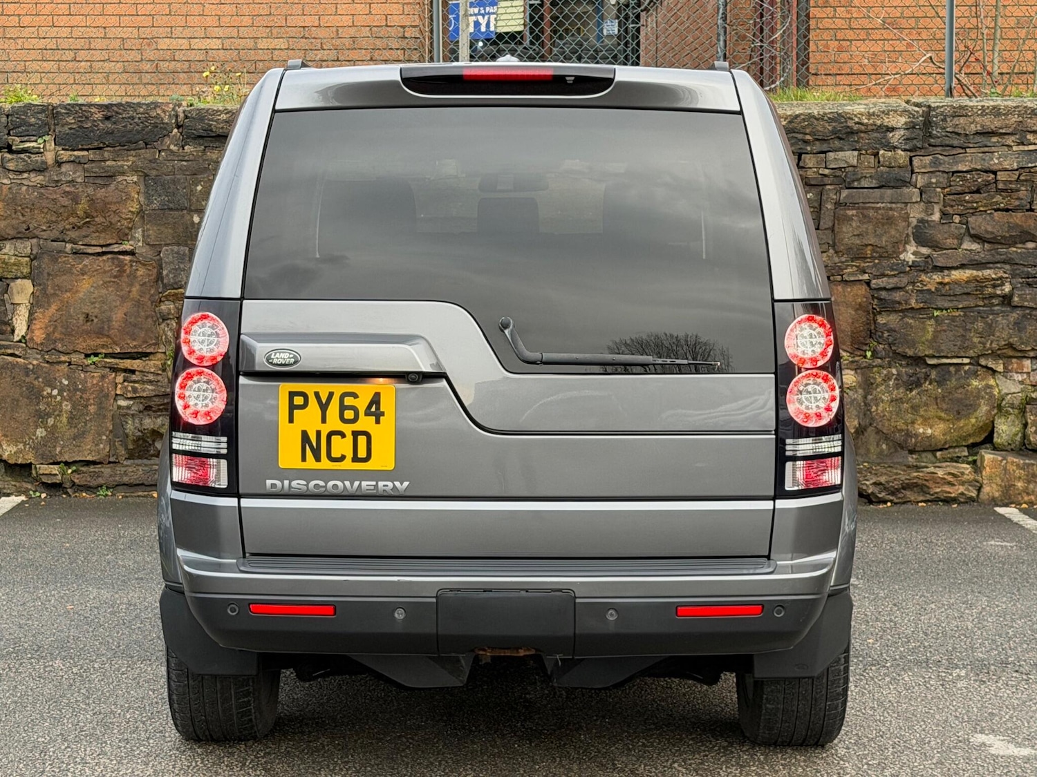 Used Land Rover Discovery 2014 for sale - 76992445: Photo 6