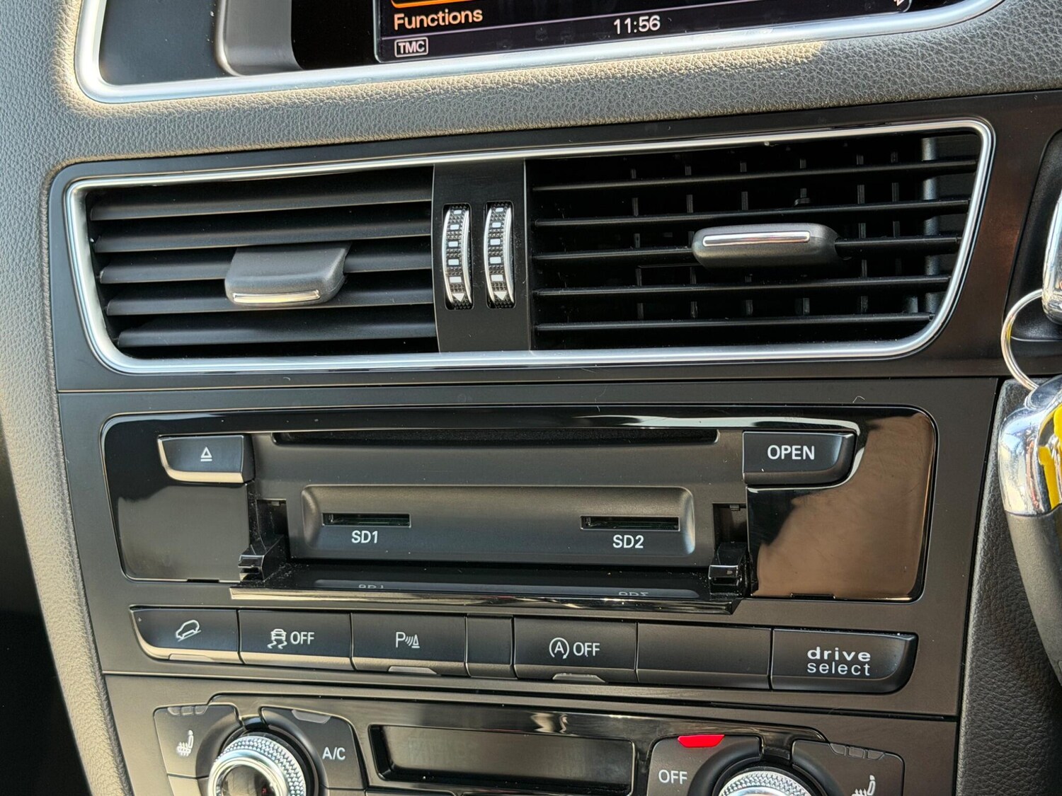 Used Audi Q5 2015 for sale - 78170189: Photo 34