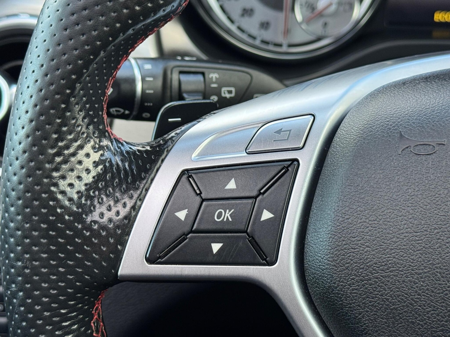Used Mercedes-Benz GLA 2014 for sale - 76161059: Photo 28