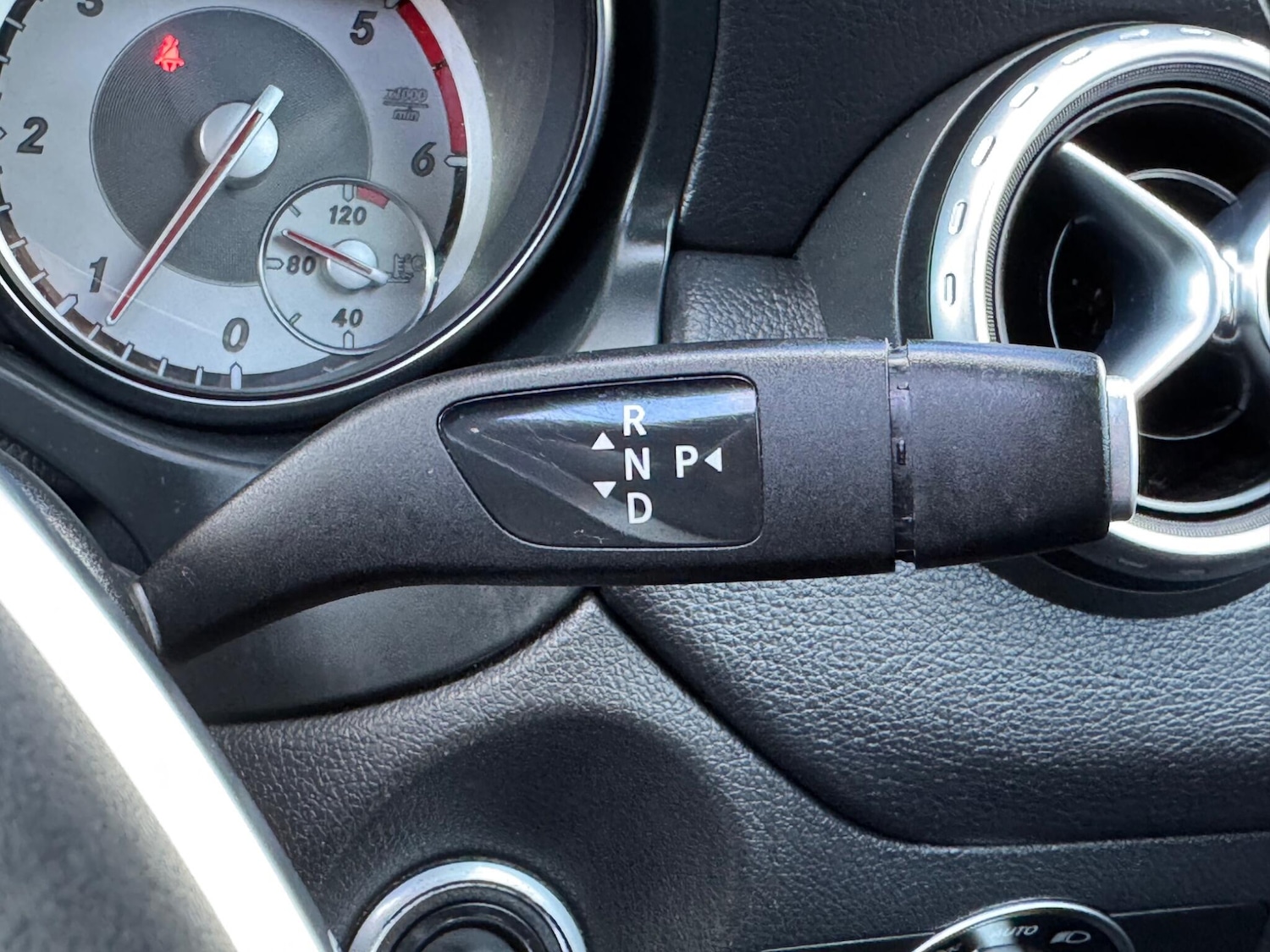 Used Mercedes-Benz GLA 2014 for sale - 76161059: Photo 49