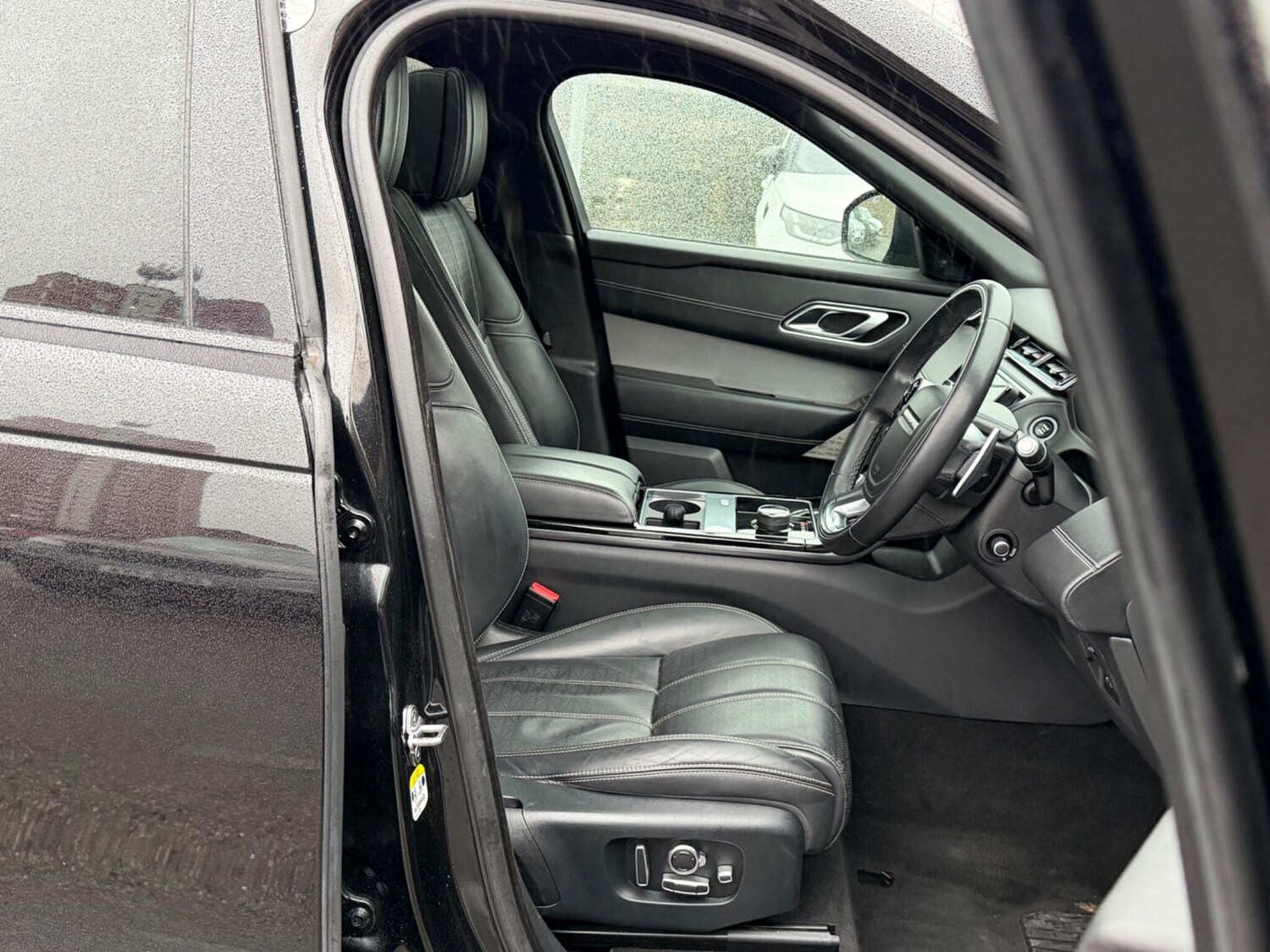 Used Land Rover Range Rover Velar for sale - 77724279: Photo 16