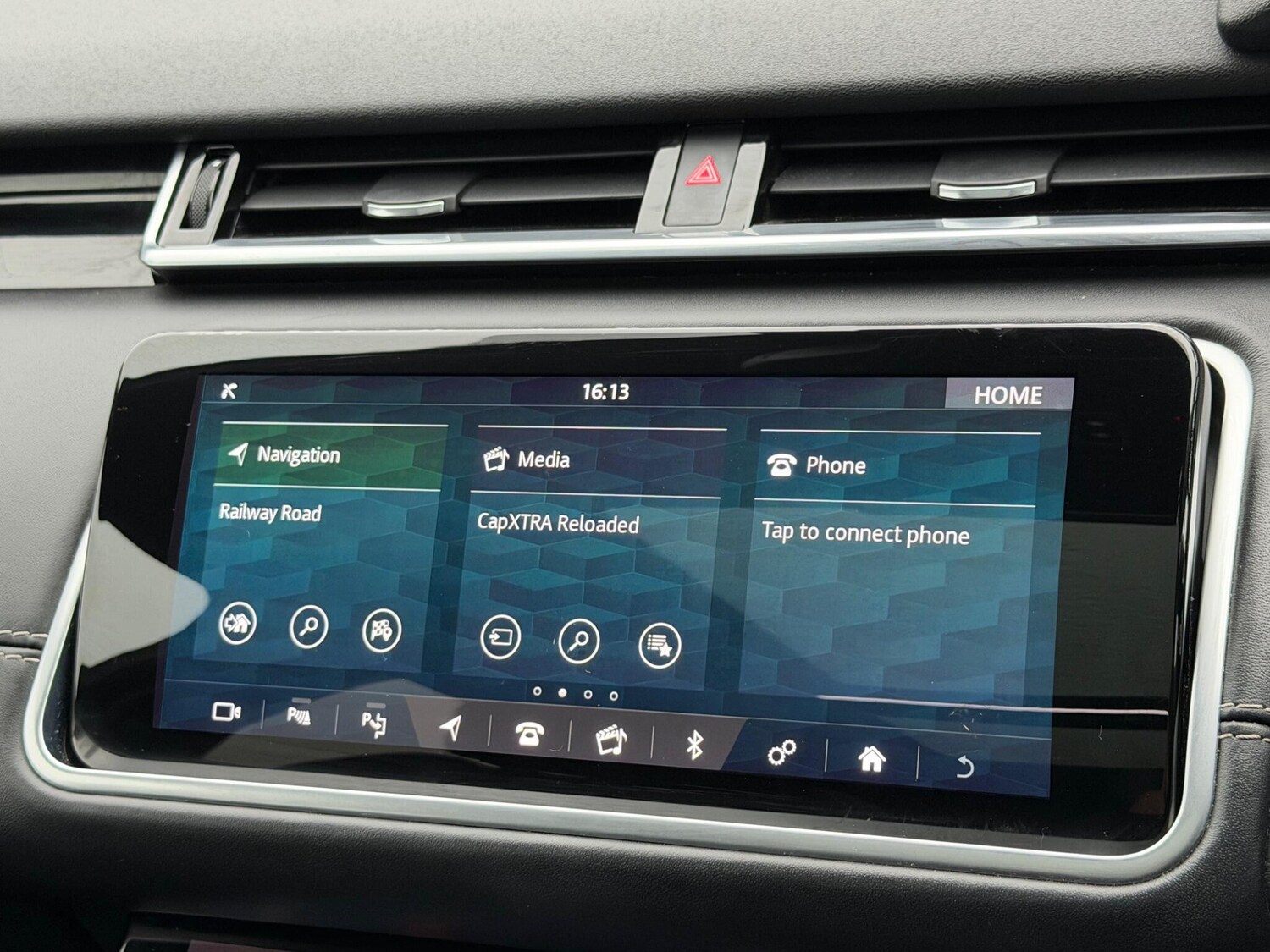 Used Land Rover Range Rover Velar for sale - 77724279: Photo 32