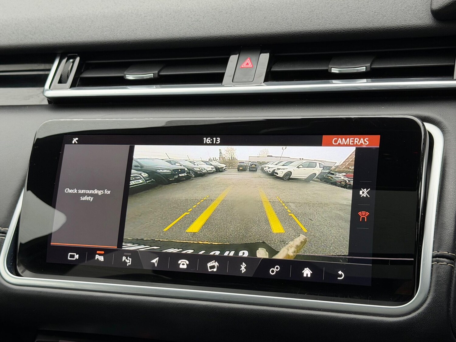 Used Land Rover Range Rover Velar for sale - 77724279: Photo 35