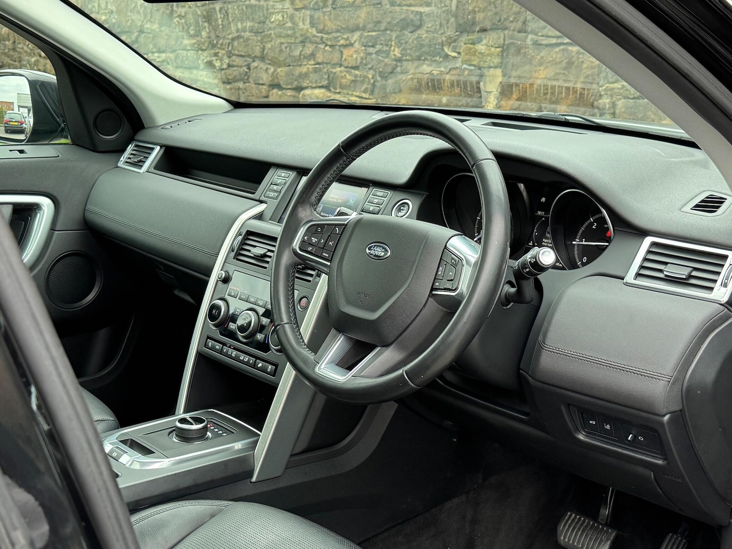 Used Land Rover Discovery Sport for sale - 76658393: Photo 13