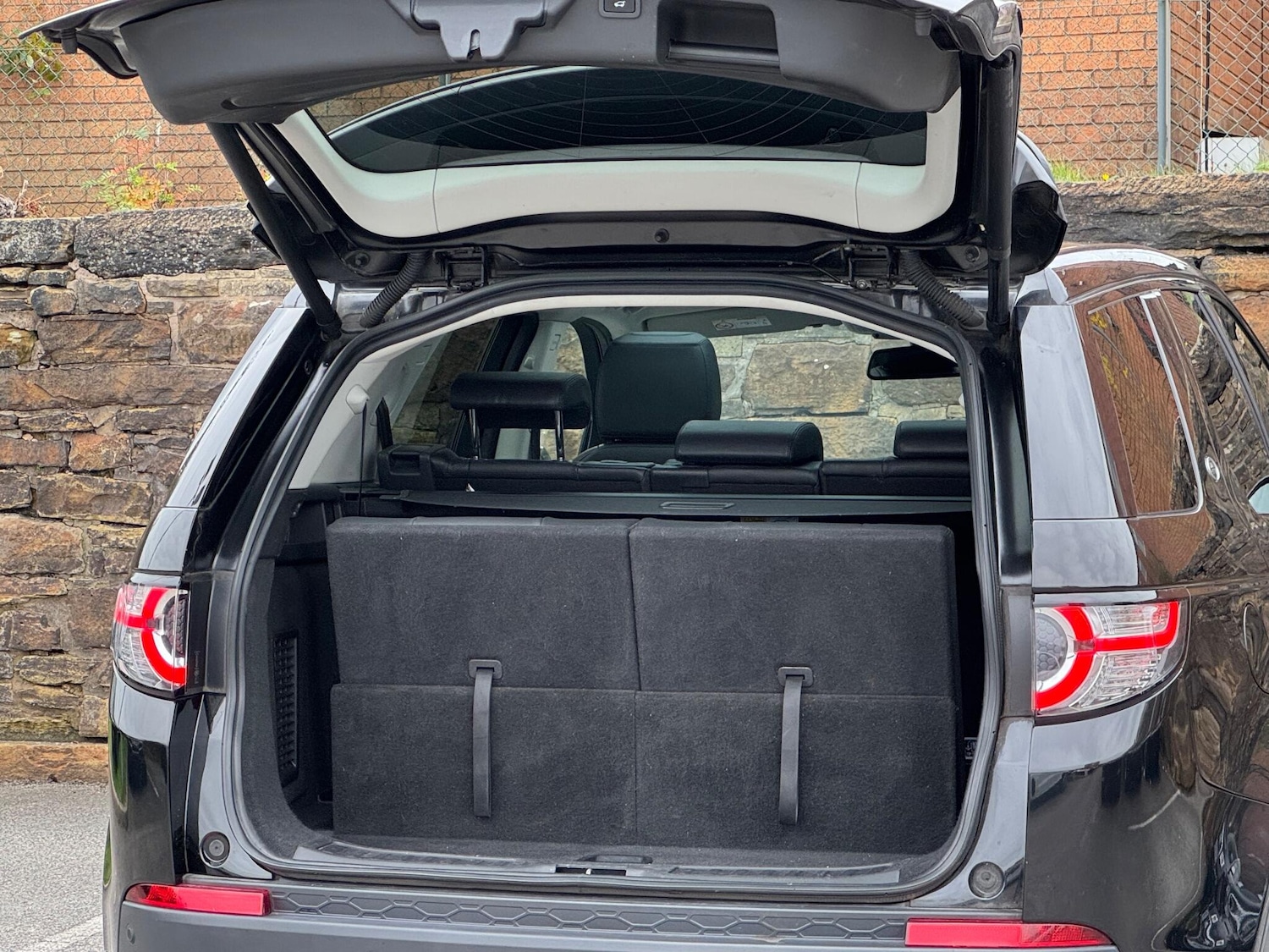 Used Land Rover Discovery Sport for sale - 76658393: Photo 22