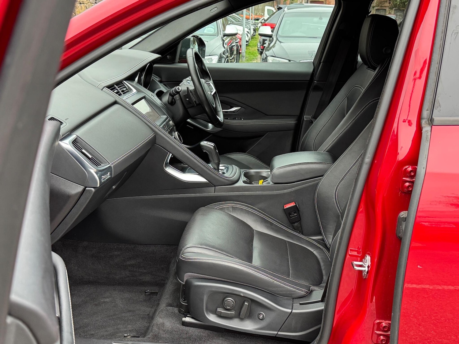 Used Jaguar E-Pace 2019 for sale - 76989270: Photo 15