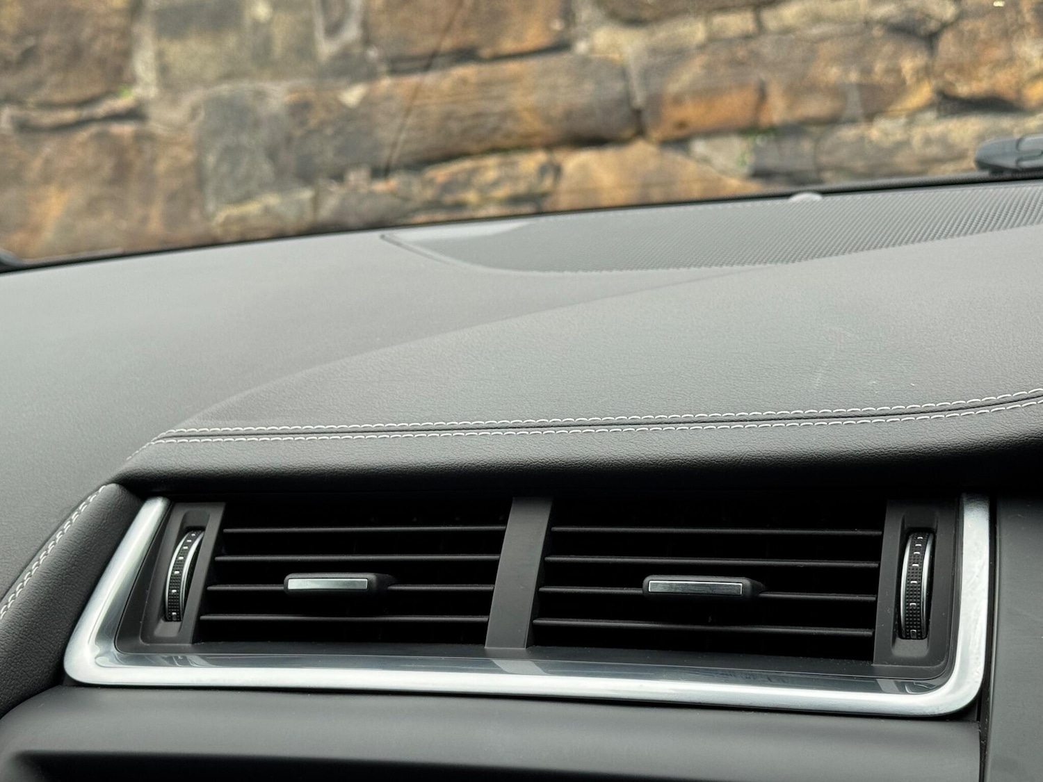 Used Jaguar E-Pace 2019 for sale - 76989270: Photo 28