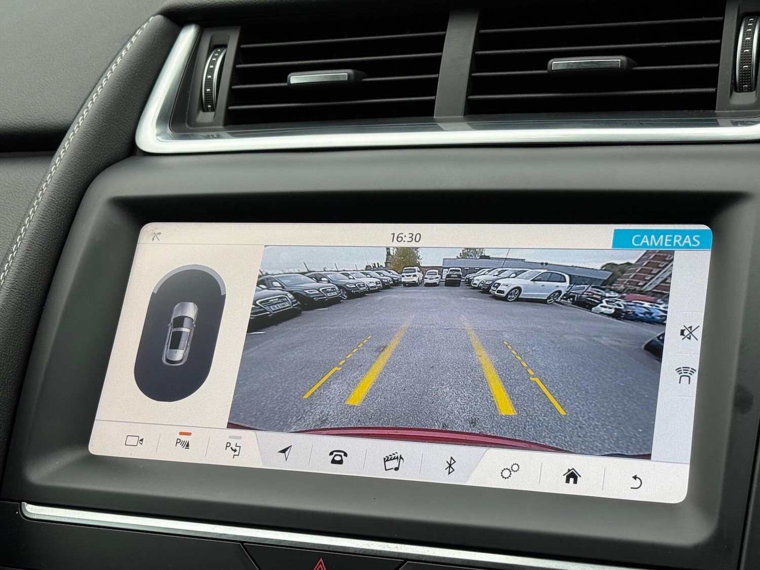 Used Jaguar E-Pace 2019 for sale - 76989270: Photo 36