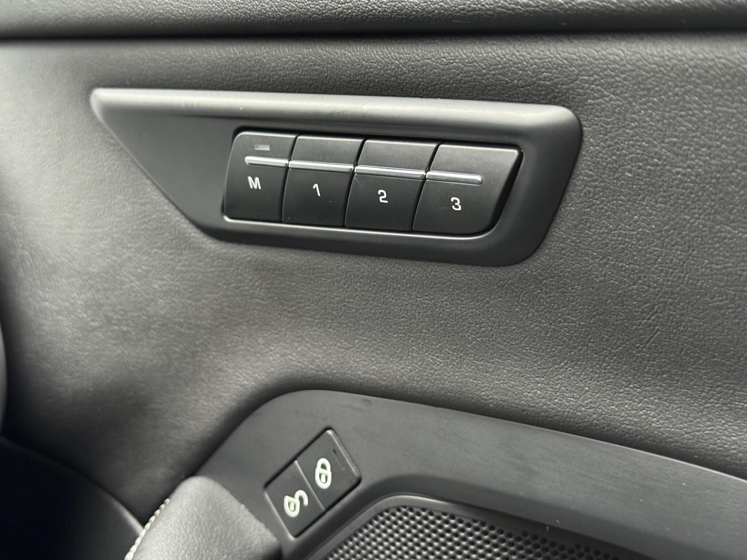 Used Jaguar E-Pace 2019 for sale - 76989270: Photo 46