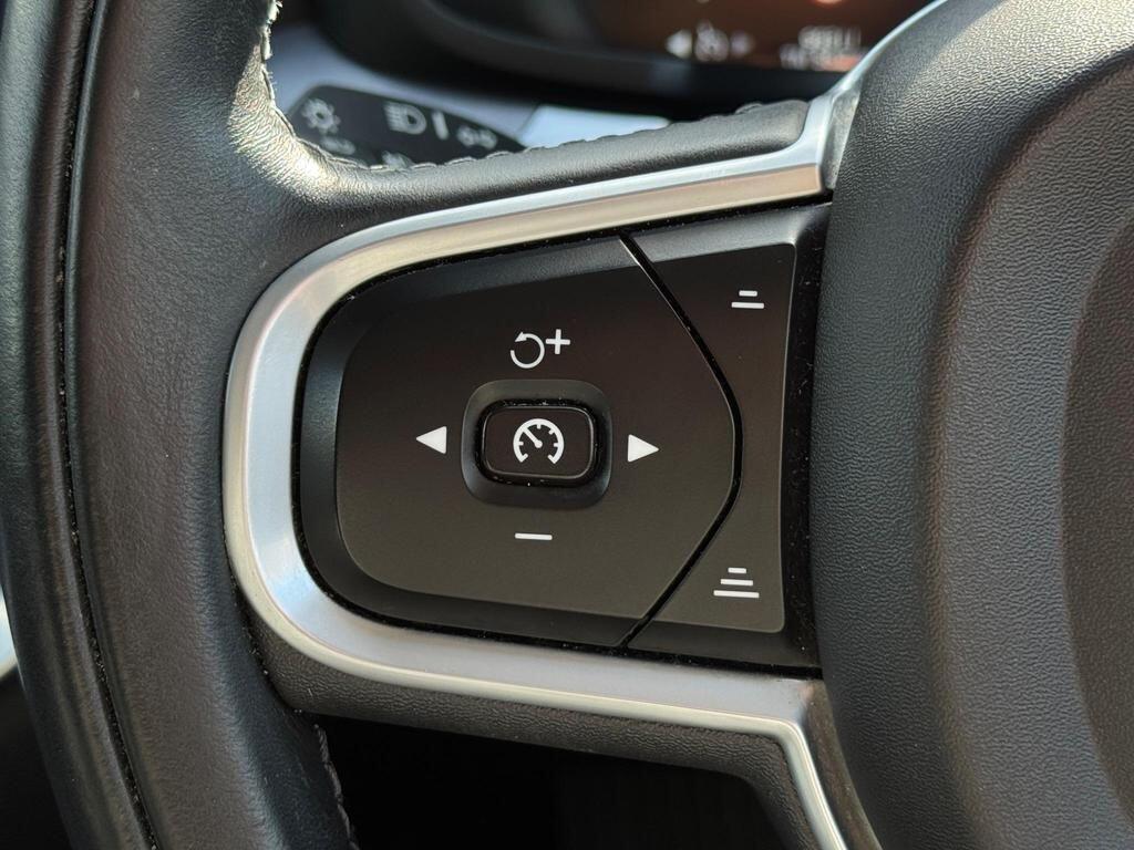 Used Volvo V60 for sale - 76987808: Photo 24