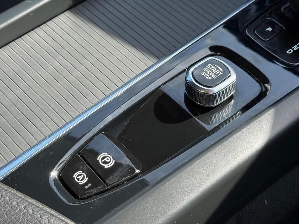 Used Volvo V60 for sale - 76987808: Photo 37