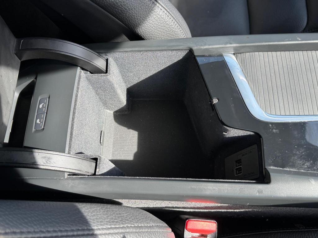 Used Volvo V60 for sale - 76987808: Photo 40