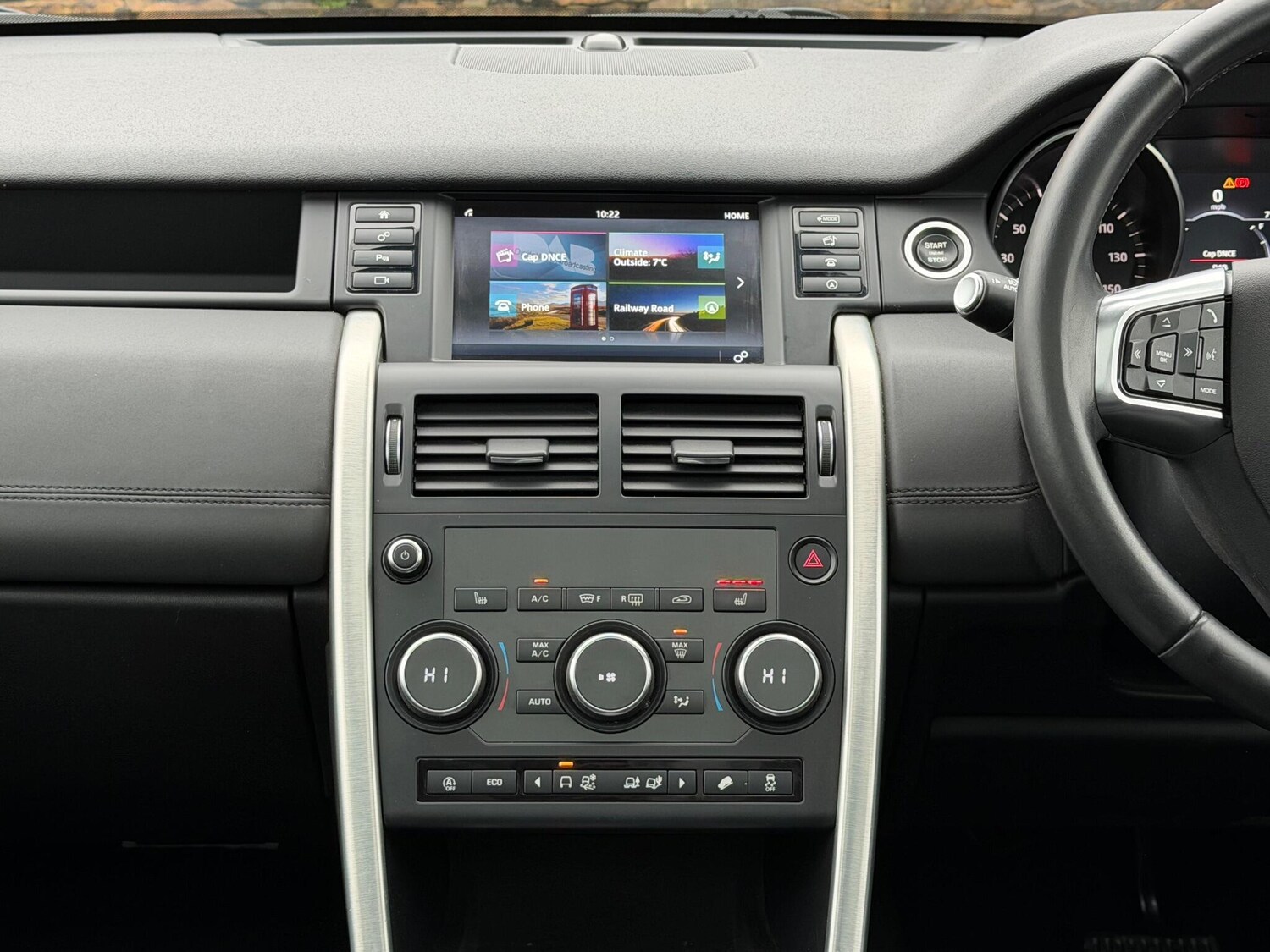 Used Land Rover Discovery Sport 2017 for sale - 76925908: Photo 29