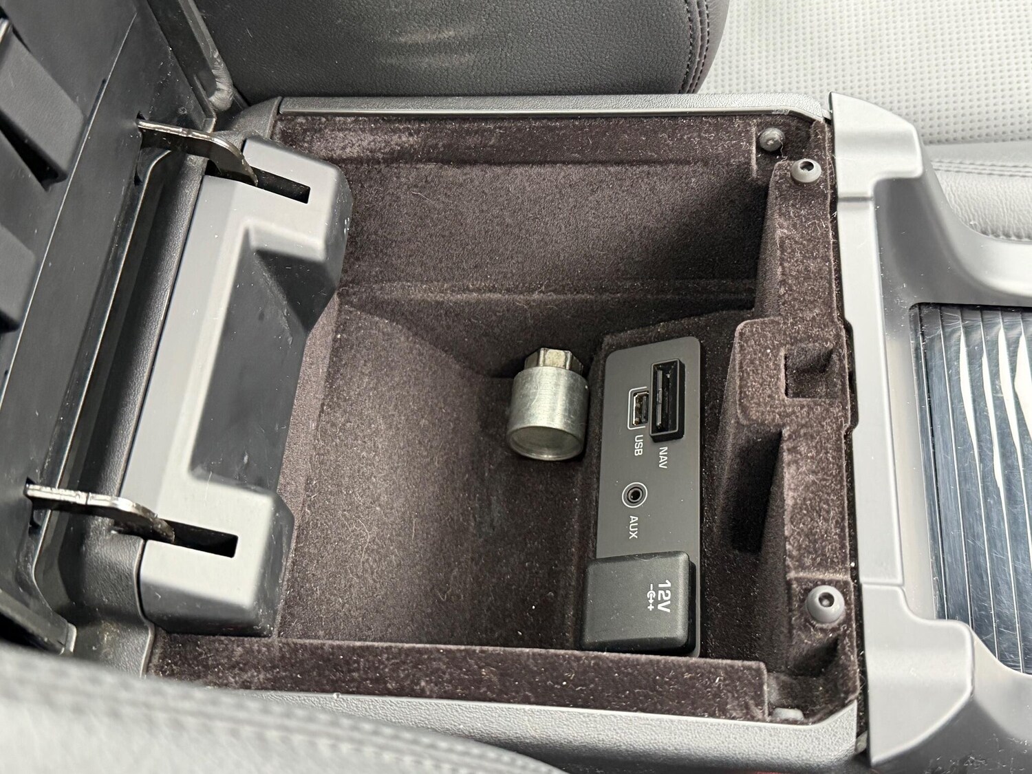 Used Land Rover Discovery Sport 2017 for sale - 76925908: Photo 43