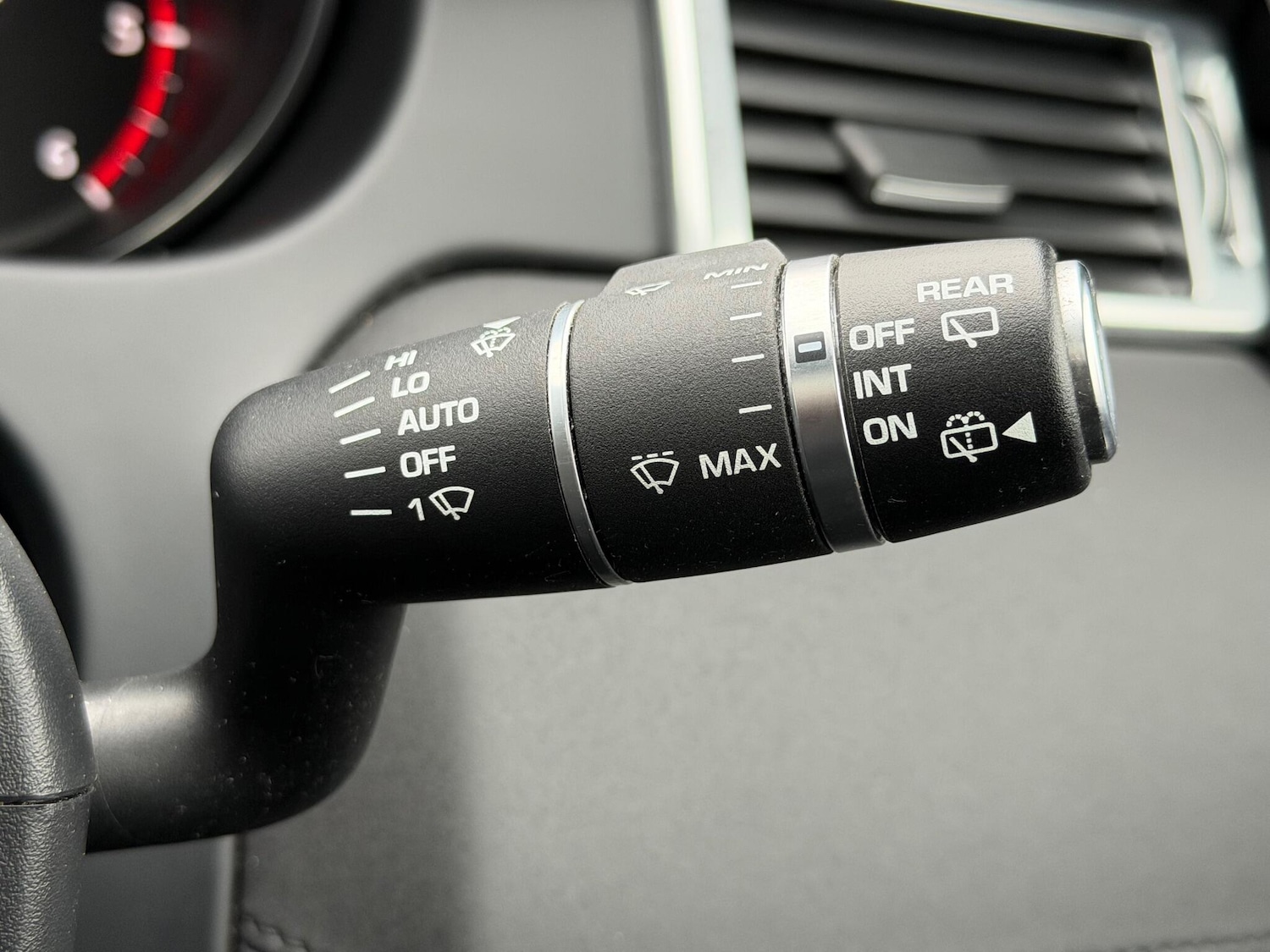 Used Land Rover Discovery Sport 2017 for sale - 76925908: Photo 52