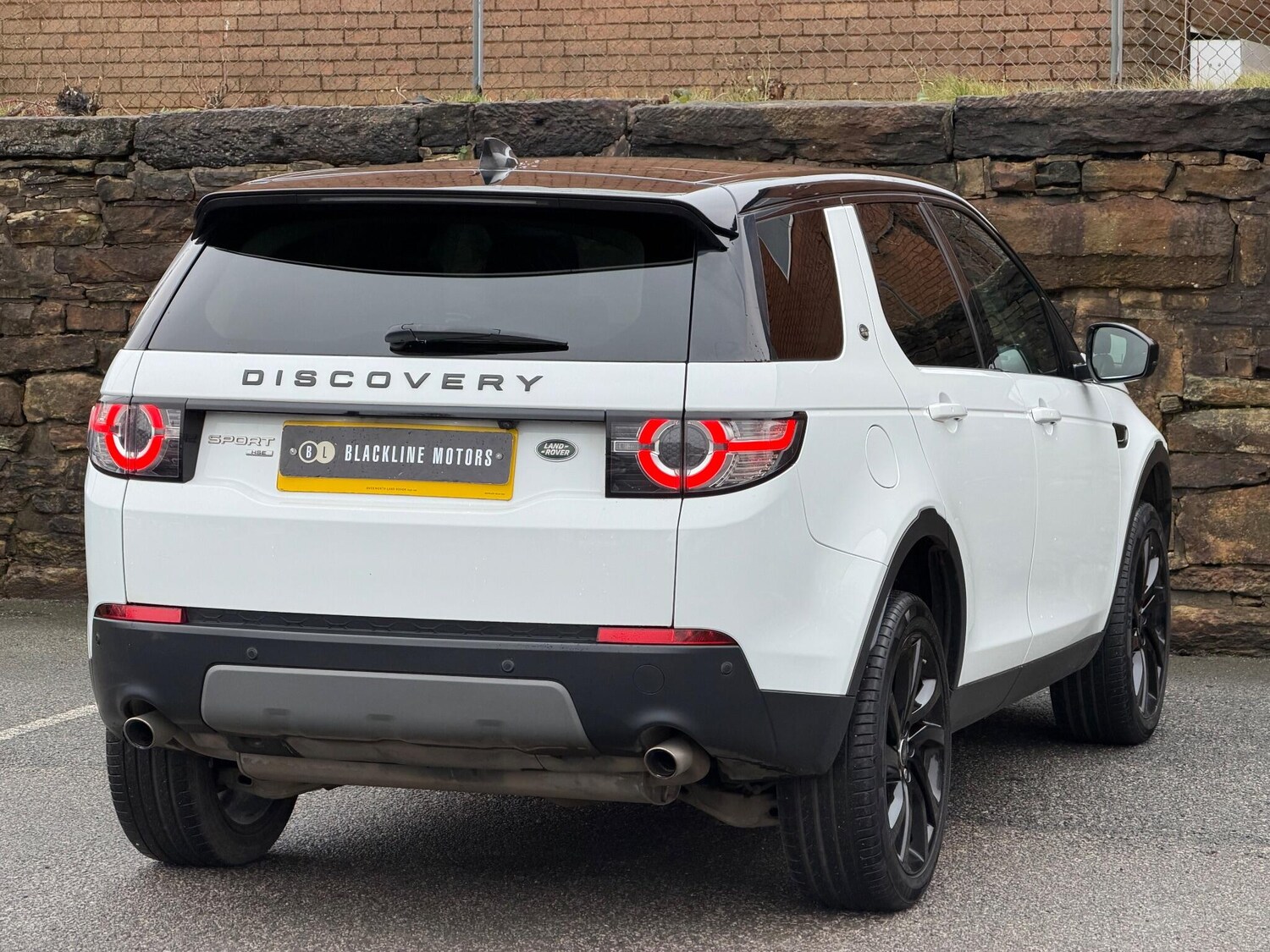 Used Land Rover Discovery Sport 2017 for sale - 76925908: Photo 7