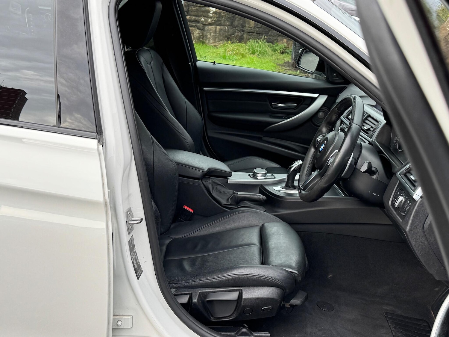 Used BMW 3 Series 2018 for sale - 76161040: Photo 14