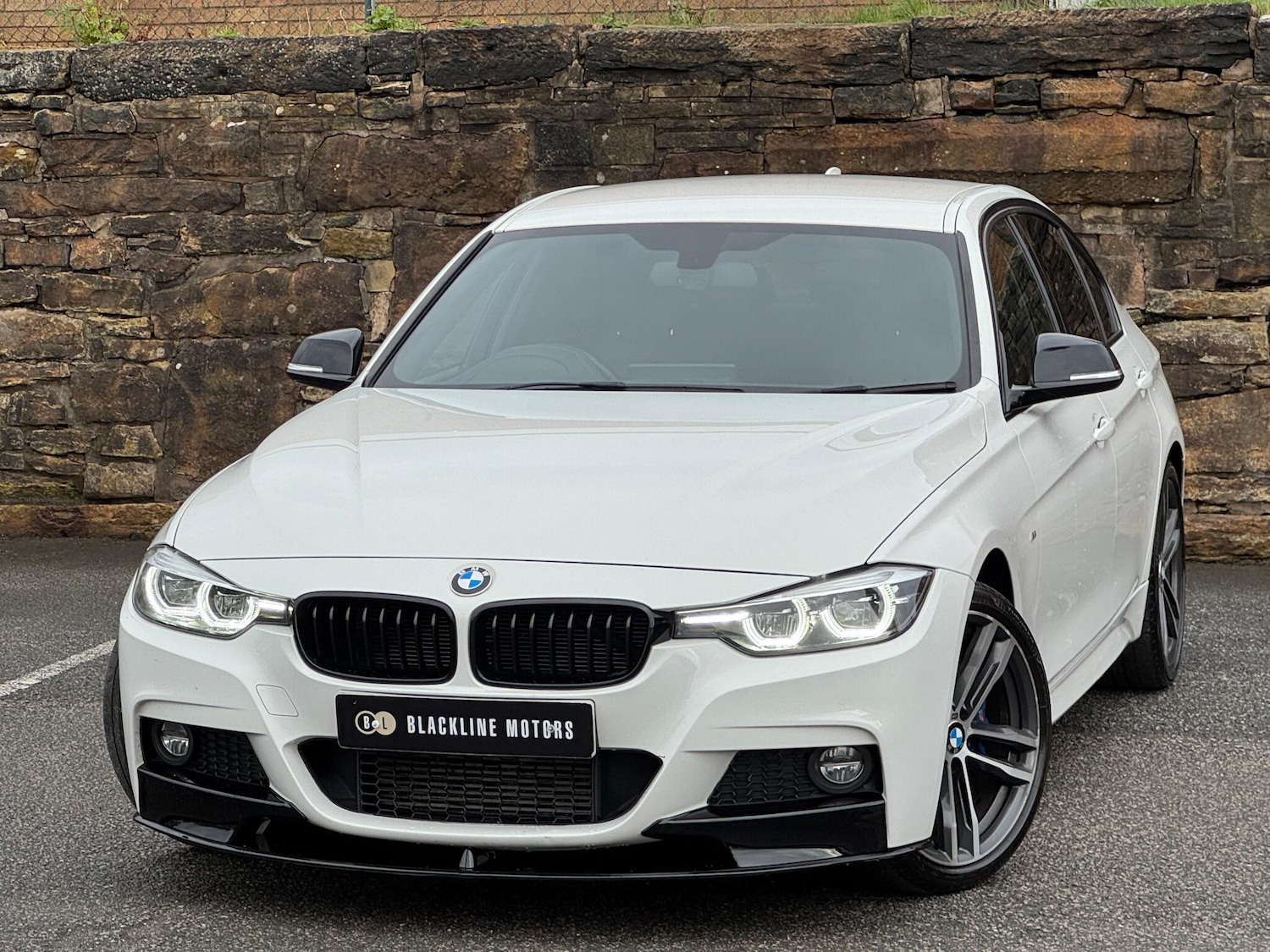 Used BMW 3 Series 2018 for sale - 76161040: Photo 3