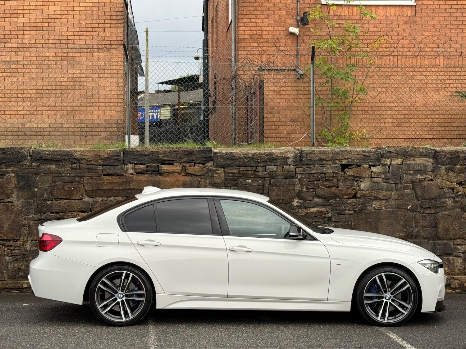 Used BMW 3 Series 2018 for sale - 76161040: Photo 8