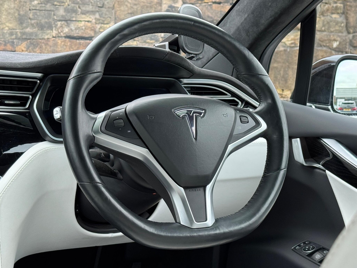 Used Tesla Model X 2017 for sale - 76227449: Photo 20