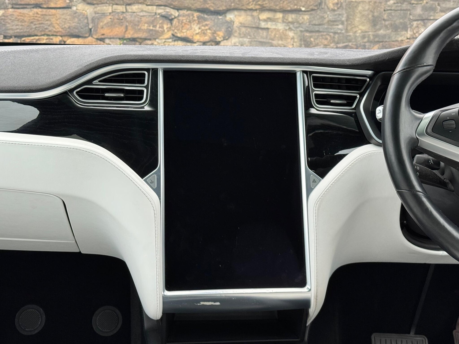 Used Tesla Model X 2017 for sale - 76227449: Photo 23