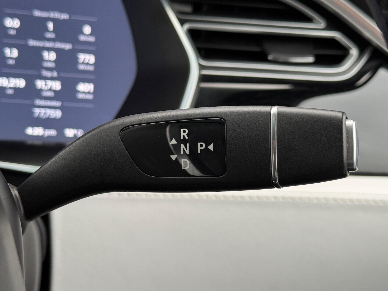 Used Tesla Model X 2017 for sale - 76227449: Photo 38