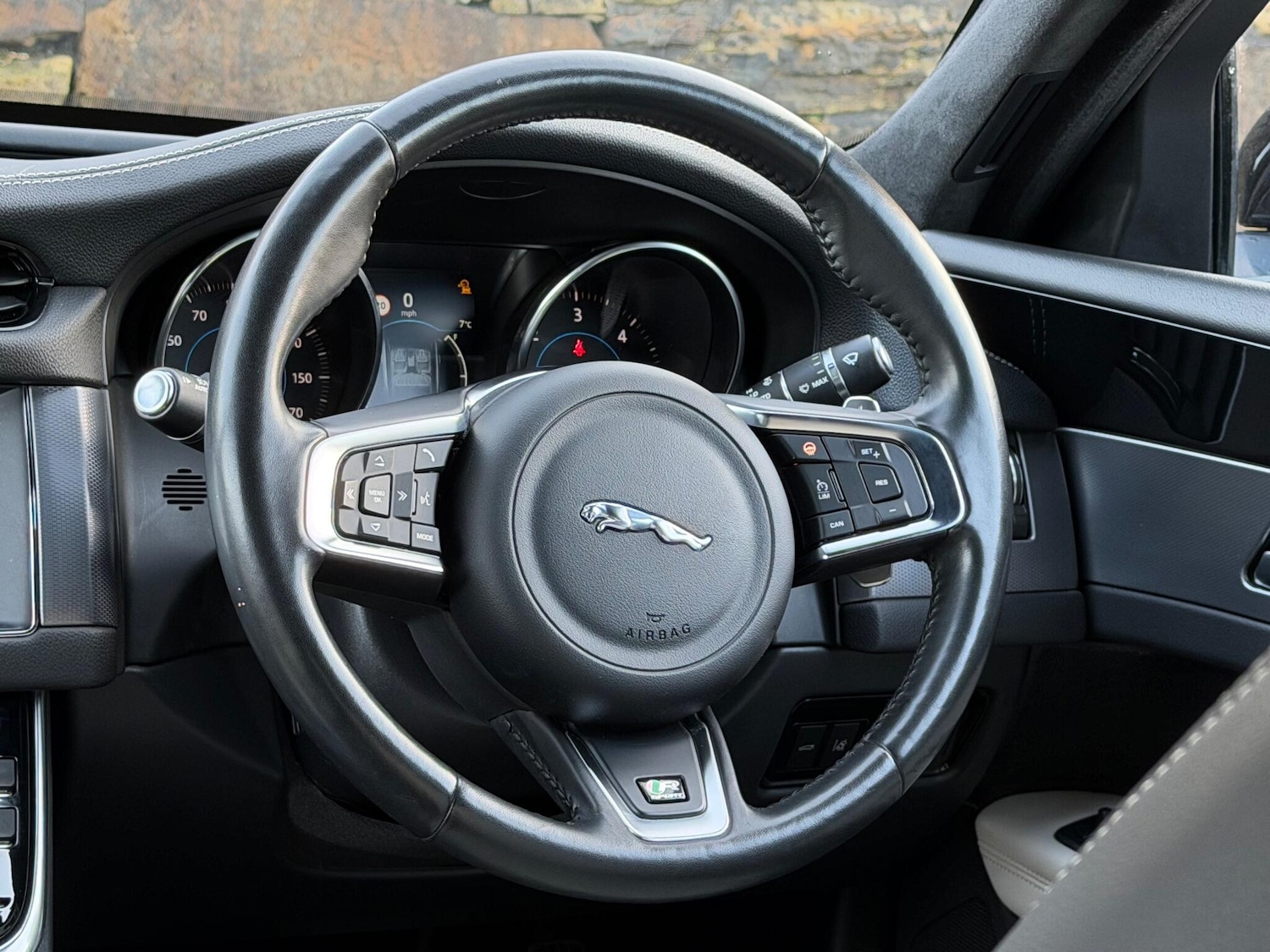 Used Jaguar XF 2019 for sale - 76824765: Photo 23