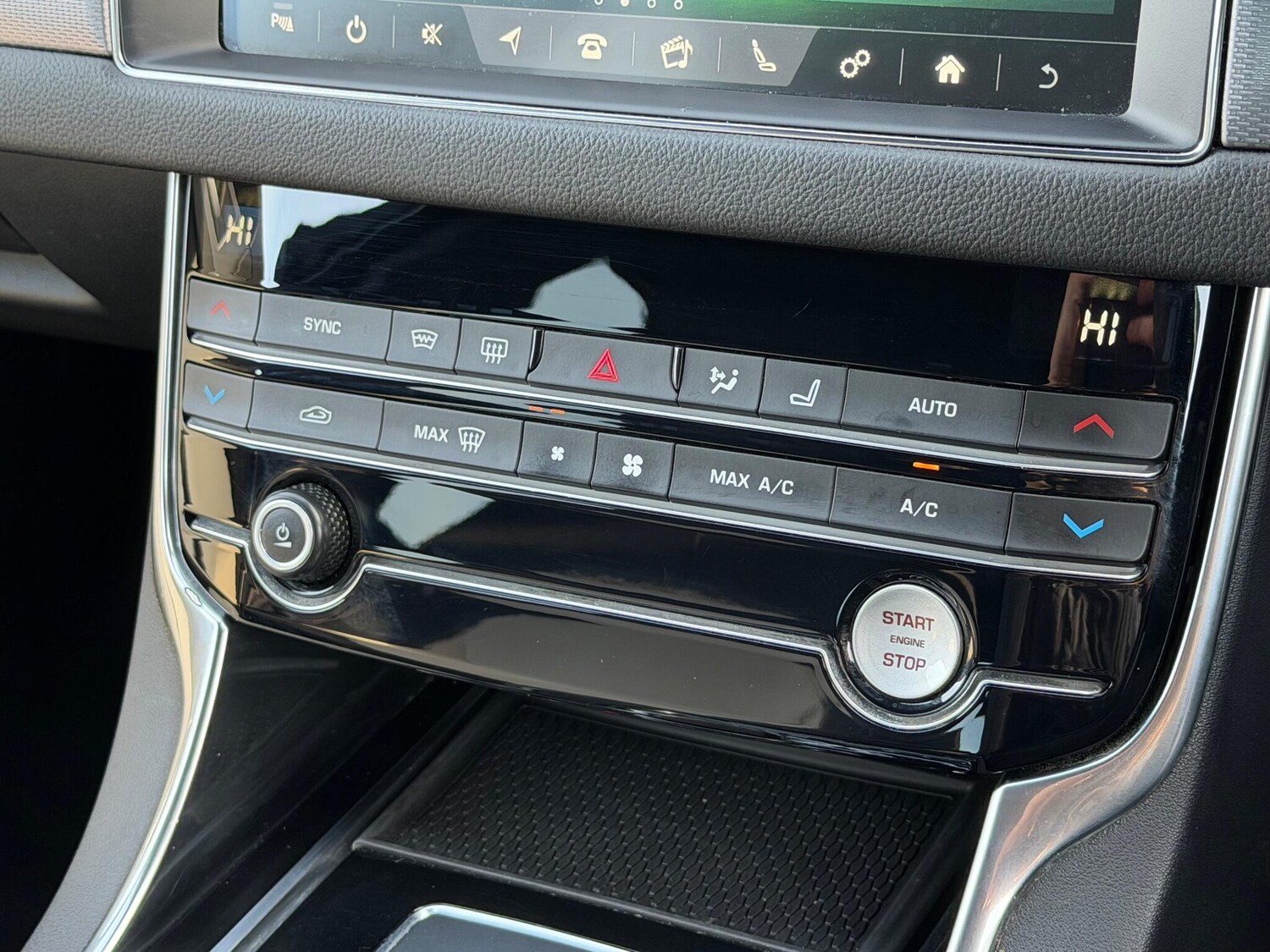 Used Jaguar XF 2019 for sale - 76824765: Photo 37