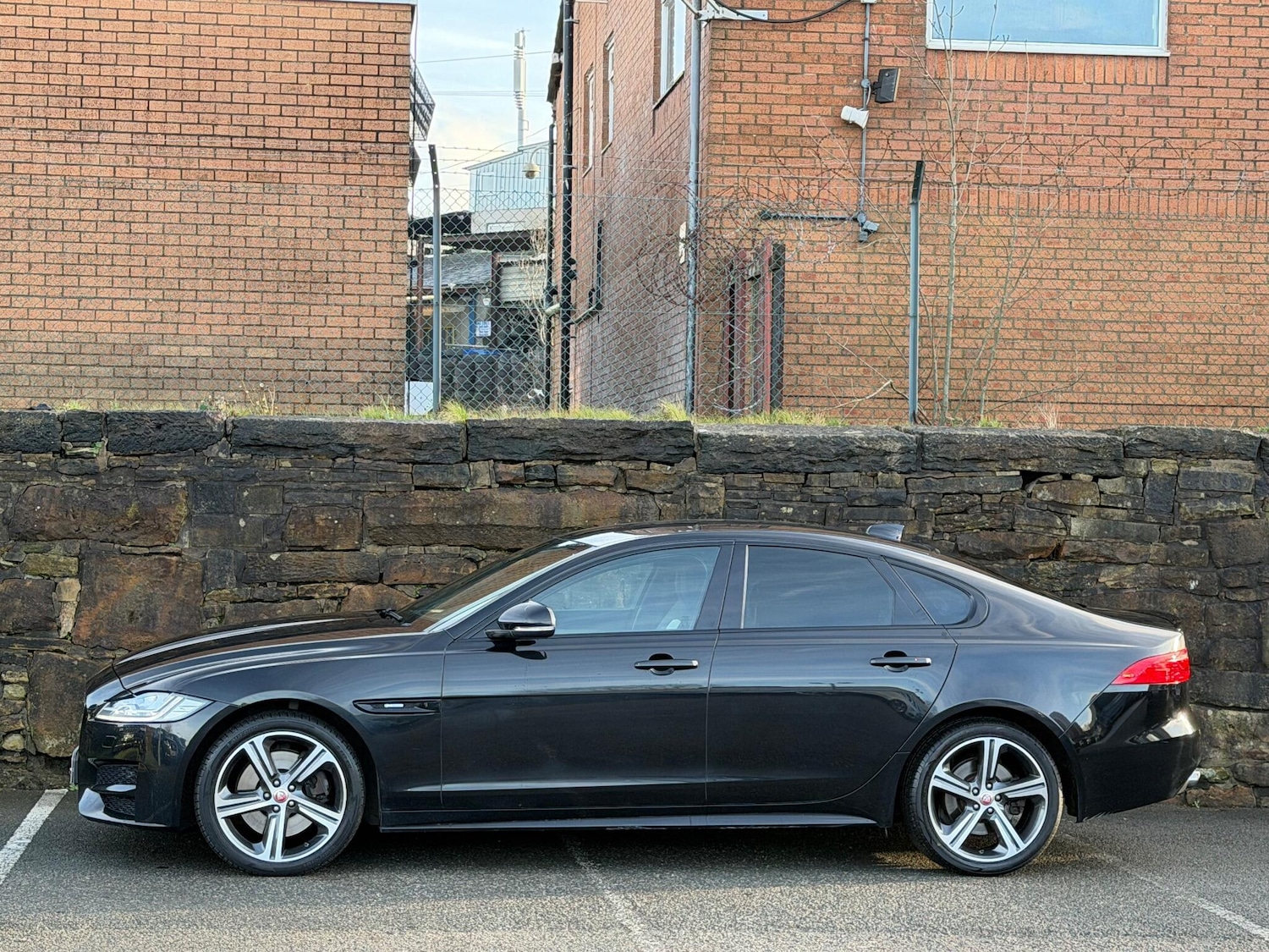 Used Jaguar XF 2019 for sale - 76824765: Photo 4