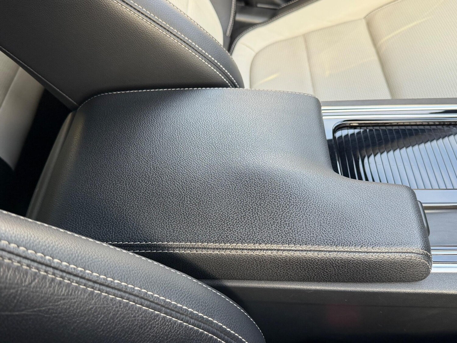 Used Jaguar XF 2019 for sale - 76824765: Photo 42