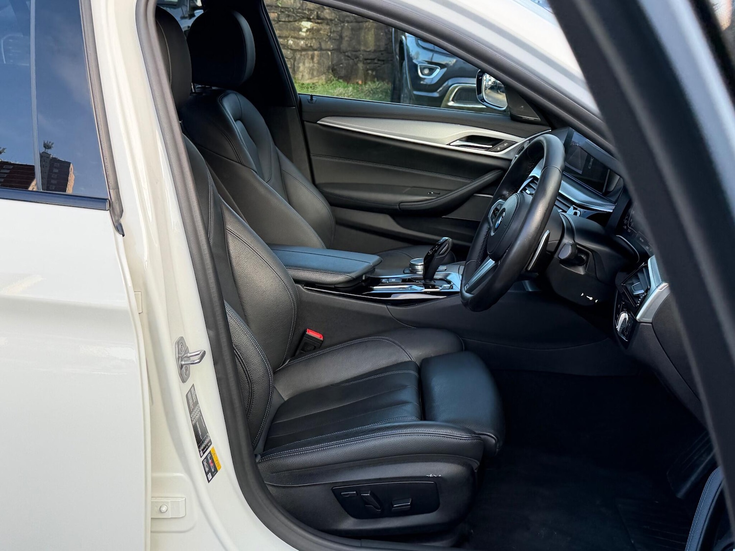 Used BMW 5 Series 2019 for sale - 76634122: Photo 15