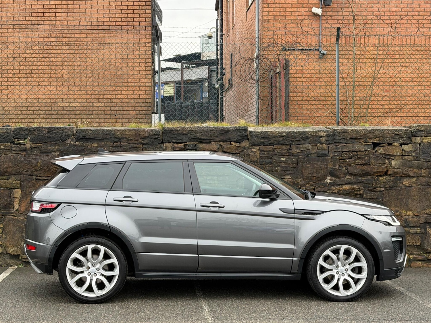 Used Land Rover Range Rover Evoque 2016 for sale - 77120197: Photo 8