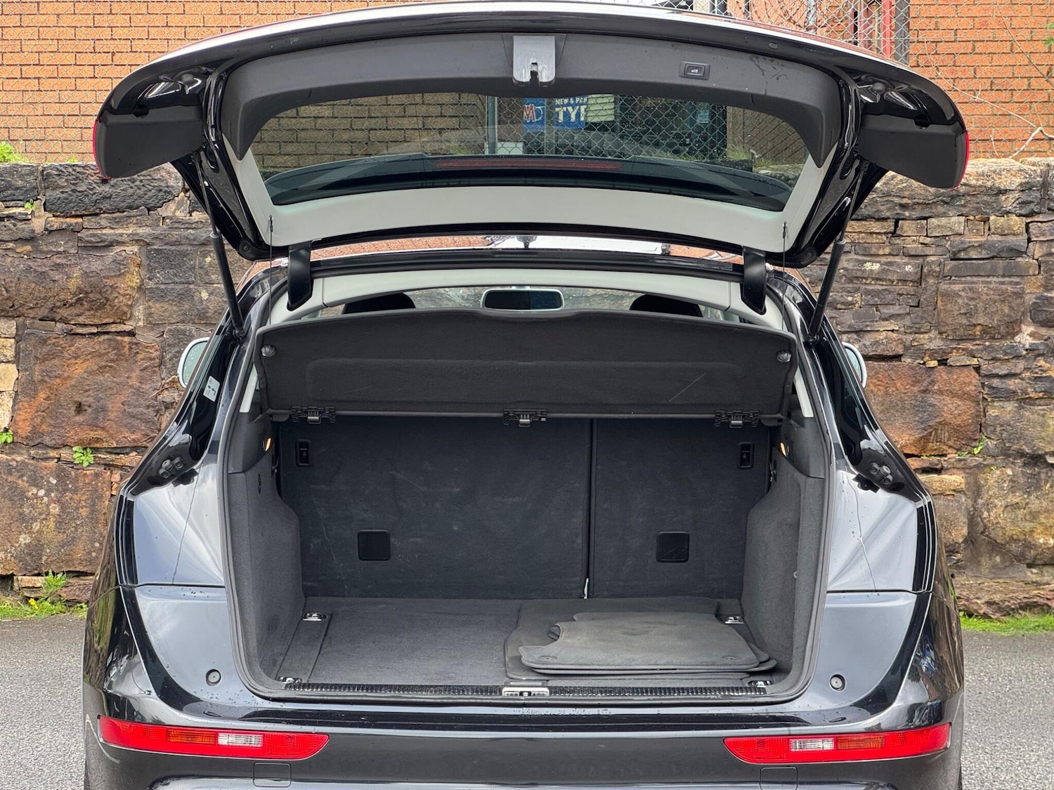 Used Audi Q5 2014 for sale - 76989260: Photo 21