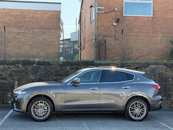 Used Maserati Levante 2018 for sale - 78276538: Photo