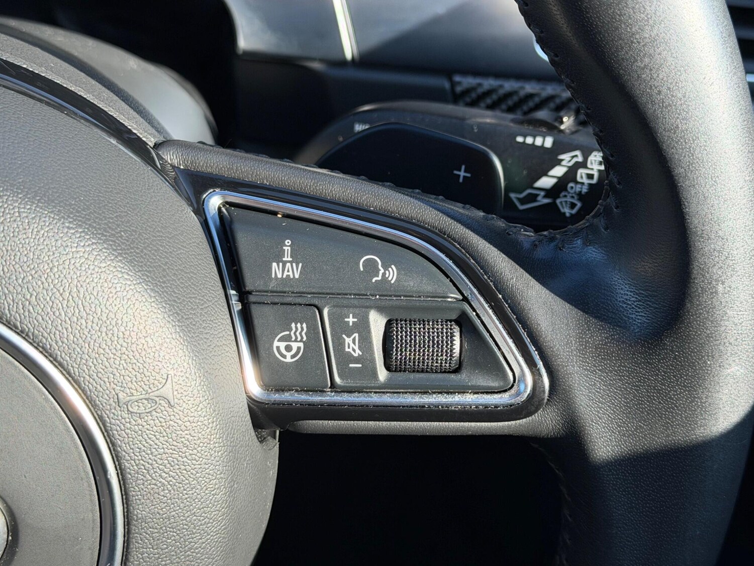 Used Audi RS6 Avant 2014 for sale - 77738544: Photo 28