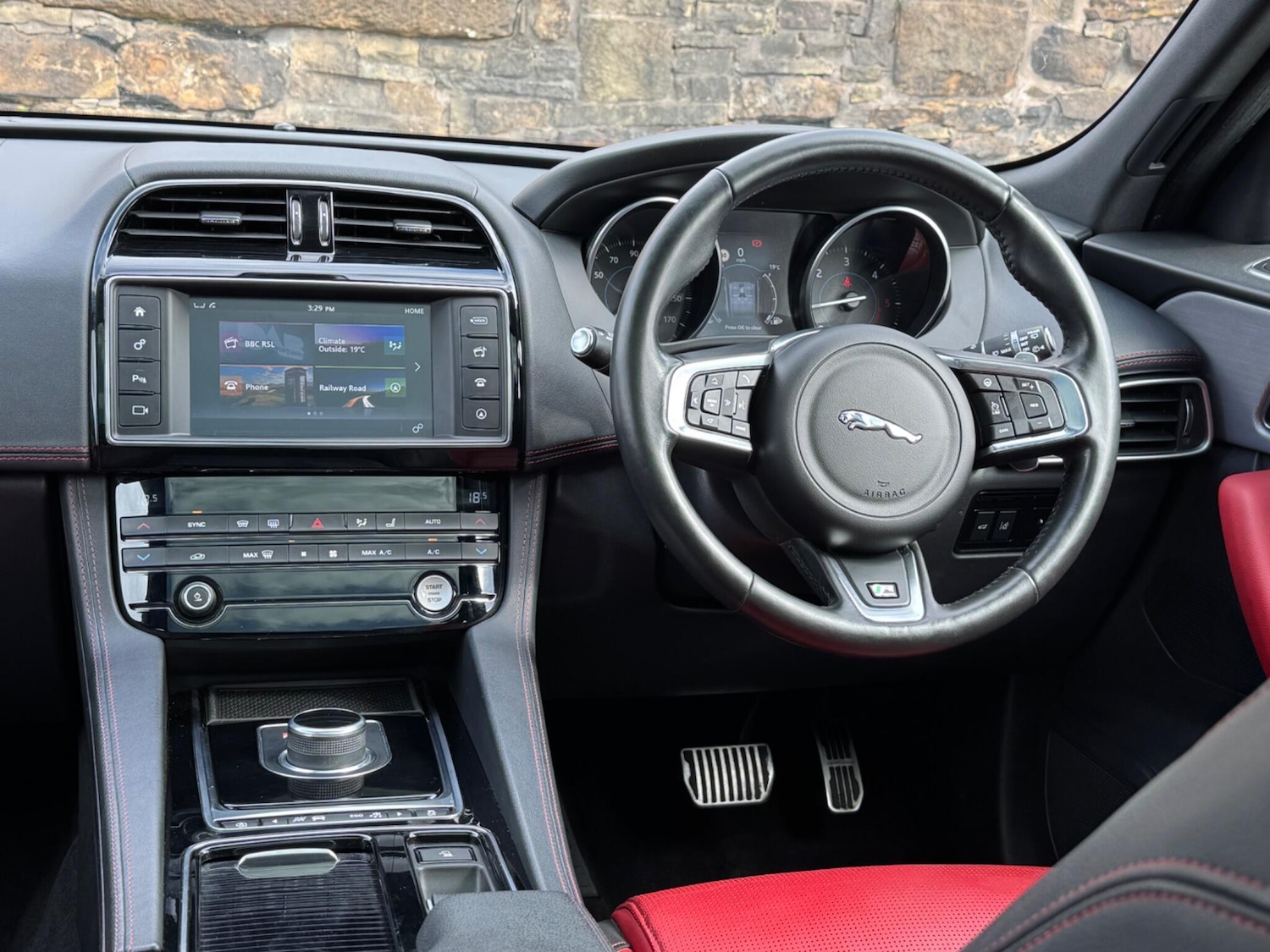 Used Jaguar F-Pace for sale - 76993636: Photo 25