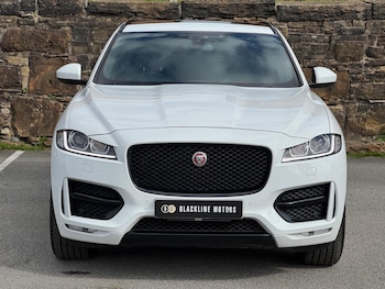Used Jaguar F-Pace 2018 for sale - 76993636: Photo