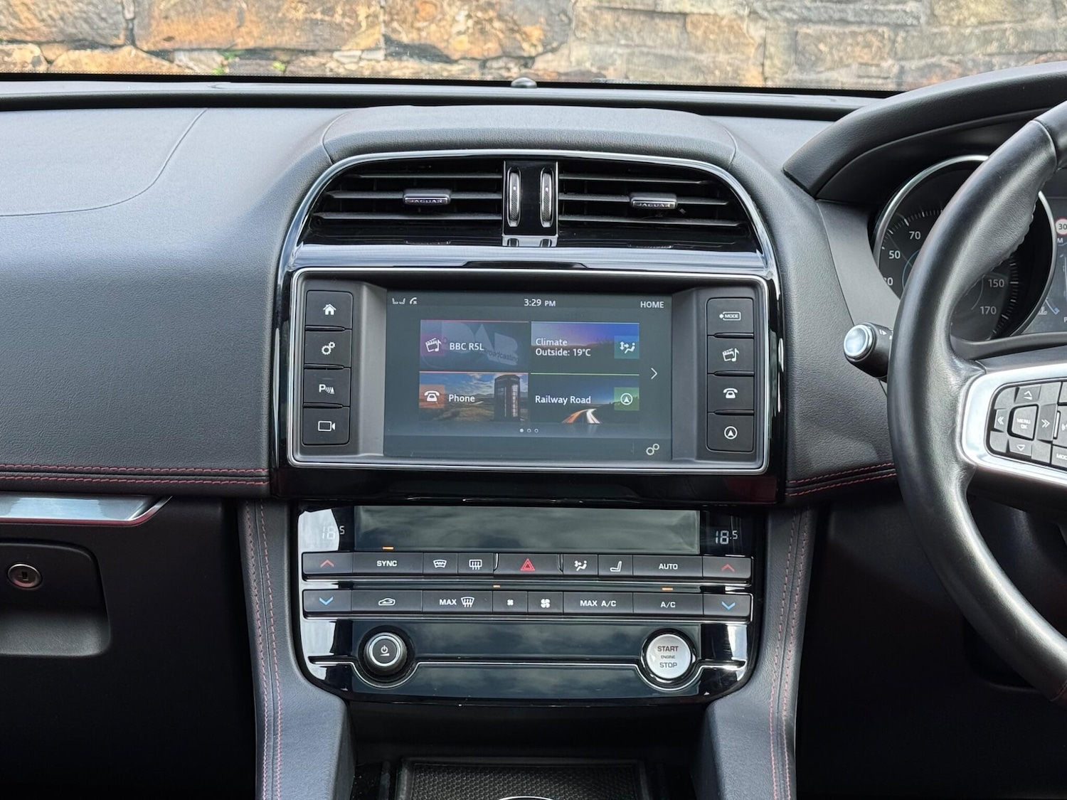 Used Jaguar F-Pace for sale - 76993636: Photo 30