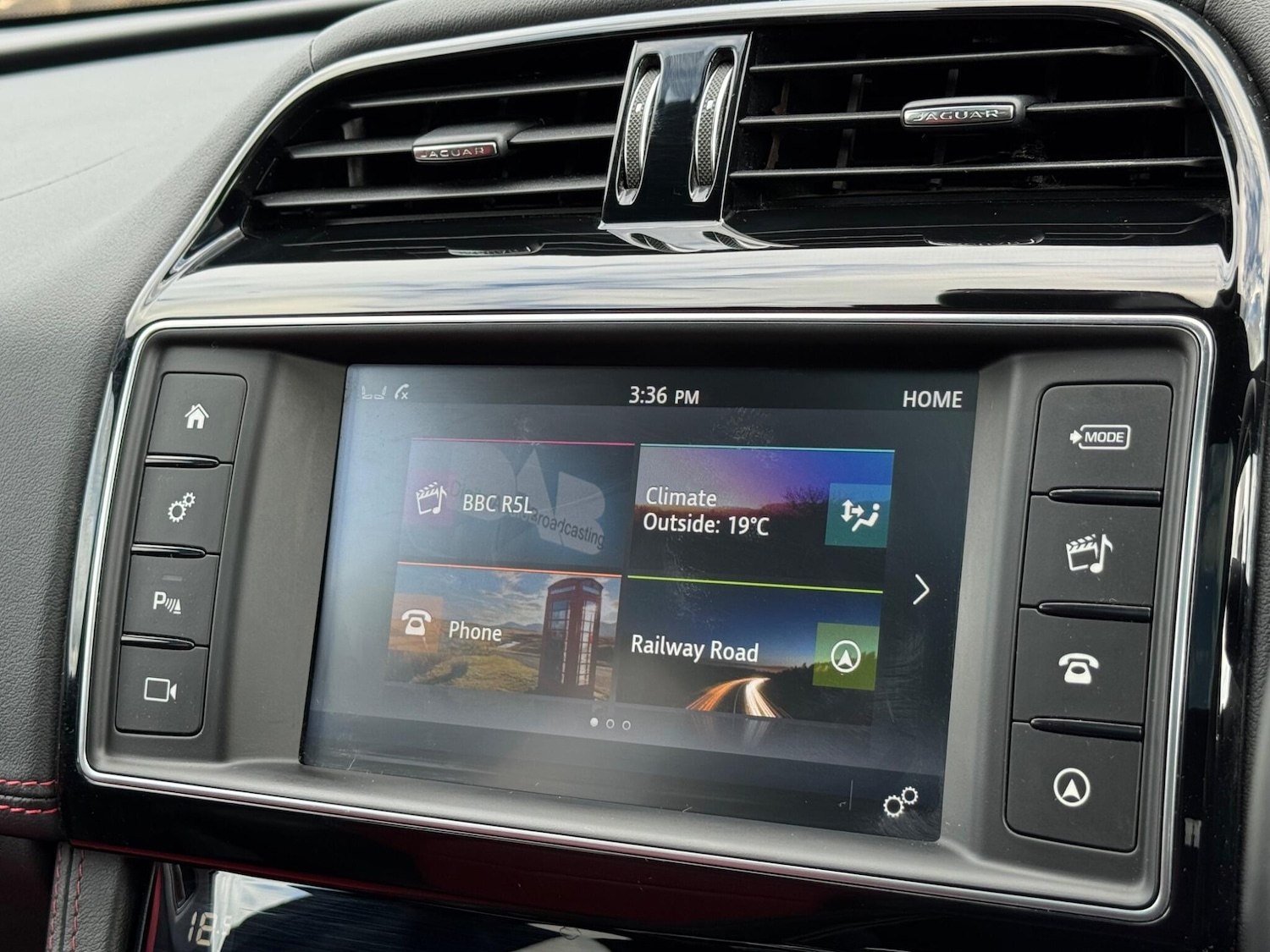 Used Jaguar F-Pace for sale - 76993636: Photo 32