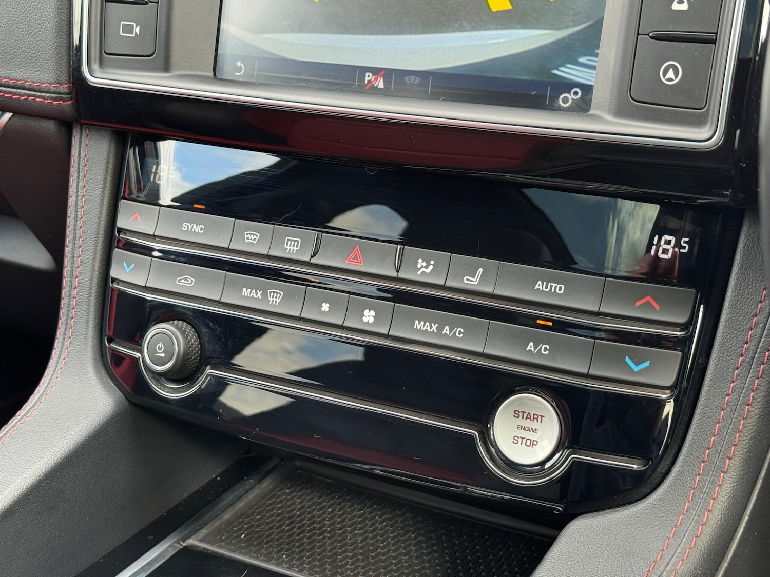 Used Jaguar F-Pace for sale - 76993636: Photo 41