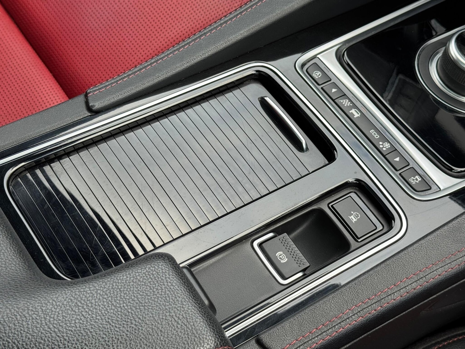 Used Jaguar F-Pace for sale - 76993636: Photo 44