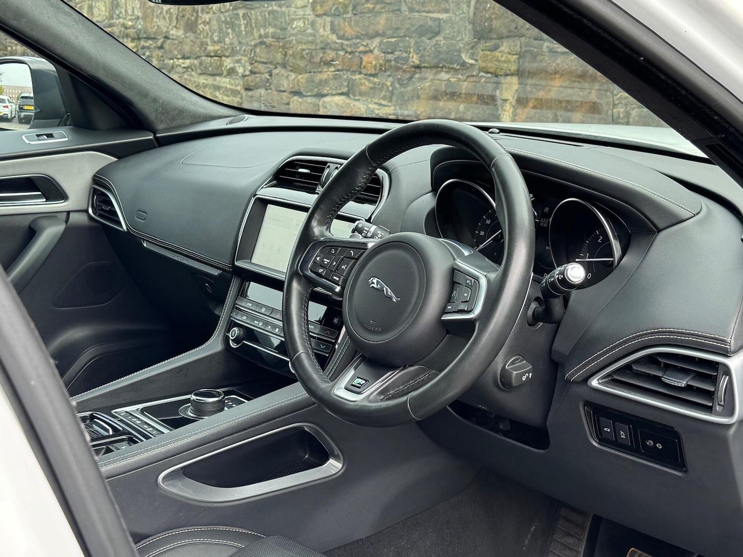 Used Jaguar F-Pace for sale - 76997541: Photo 11