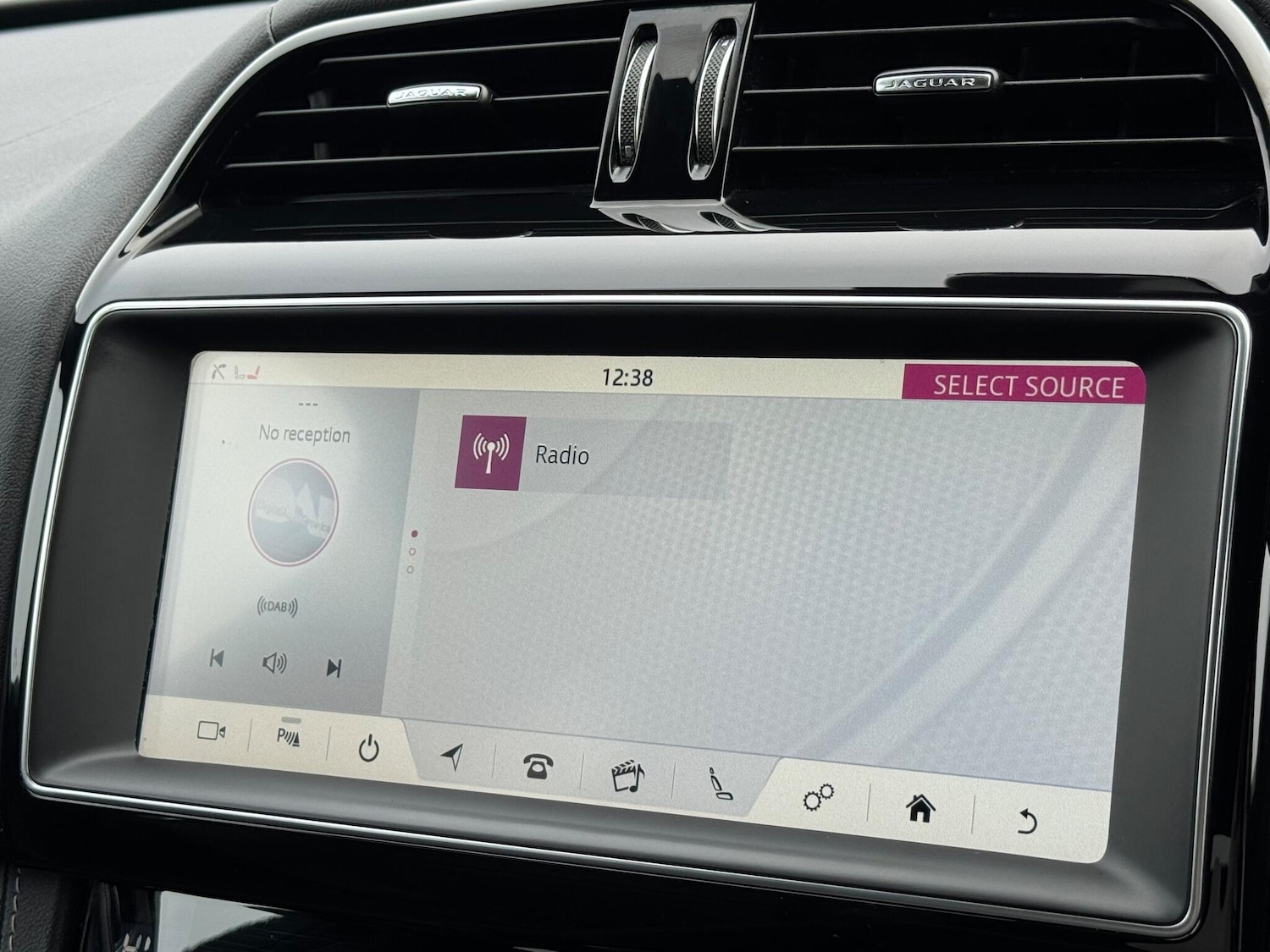 Used Jaguar F-Pace for sale - 76997541: Photo 32