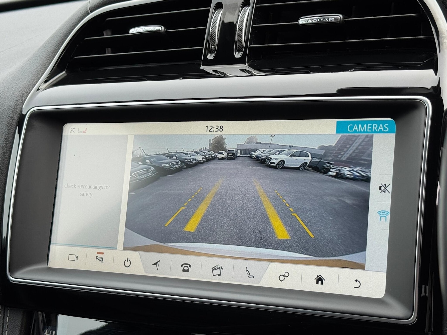 Used Jaguar F-Pace for sale - 76997541: Photo 35