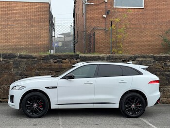Used Jaguar F-Pace 2019 for sale - 76997541: Photo