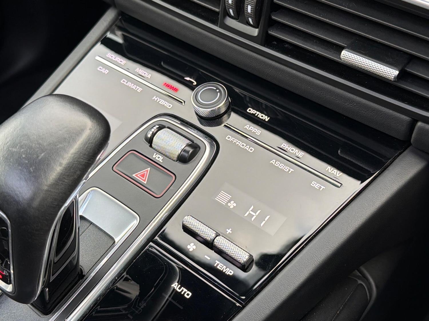 Used Porsche Cayenne 2020 for sale - 76990936: Photo 38