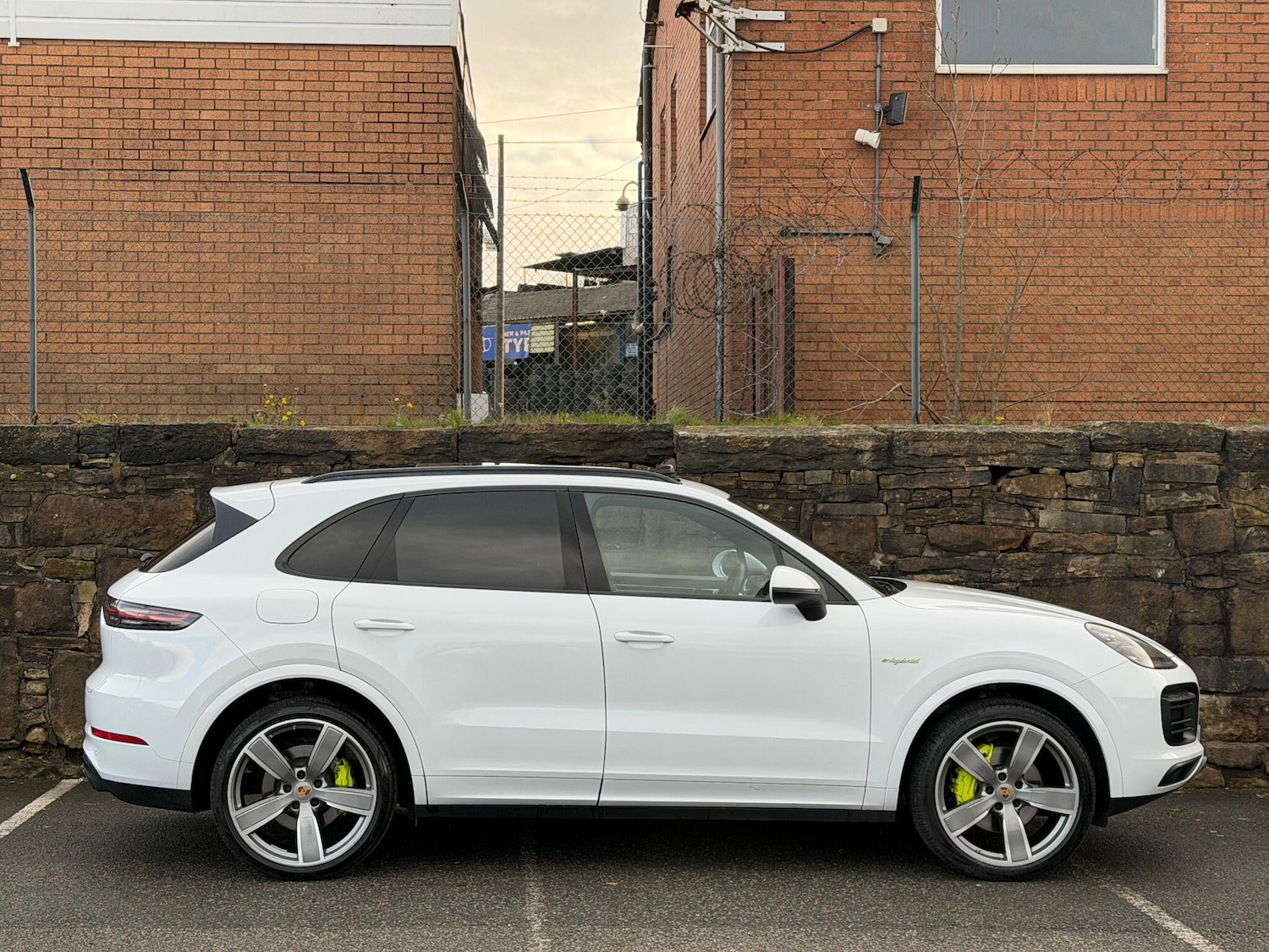 Used Porsche Cayenne 2020 for sale - 76990936: Photo 7