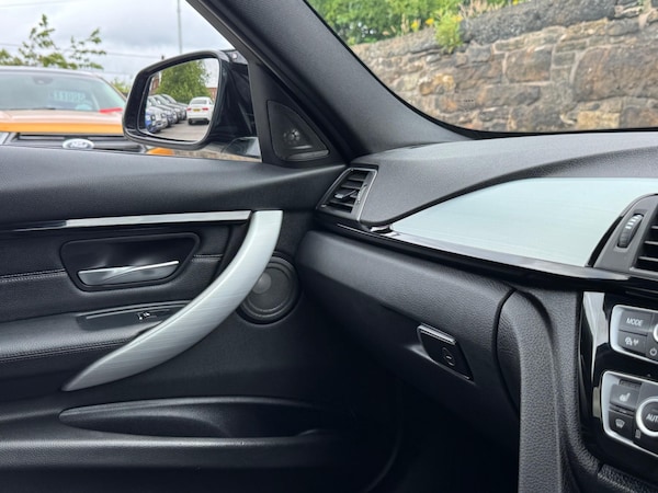 Used BMW 3 Series 2017 for sale - 76161076: Photo 52